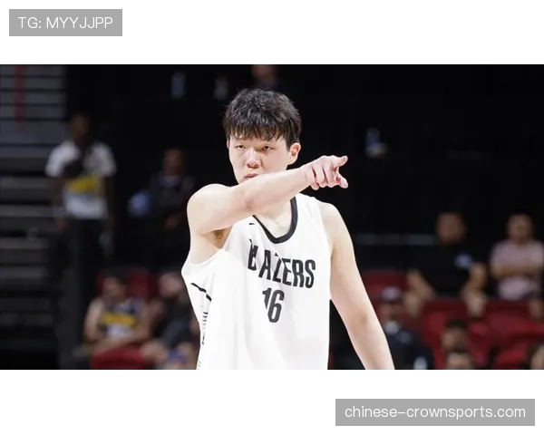 杨瀚森首场NBA遭打爆光速犯规 防守问题暴露篮板挂0惨败
